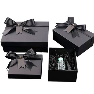 Aplauzuma pārsteiguma kaste